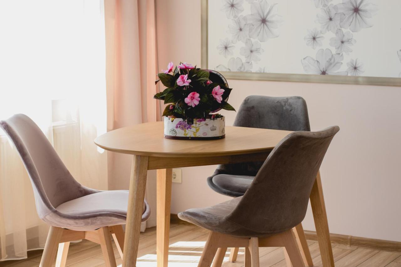 Apartments In Joniskis Luaran gambar